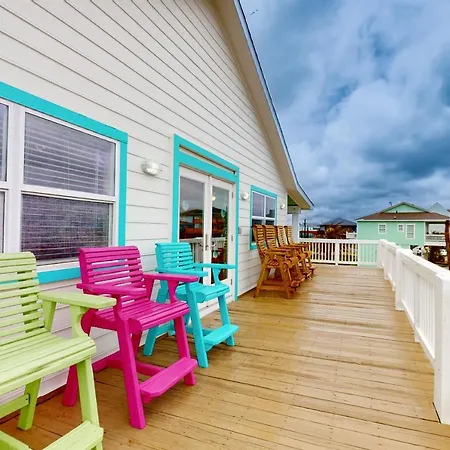 Villa Flirty Flamingo